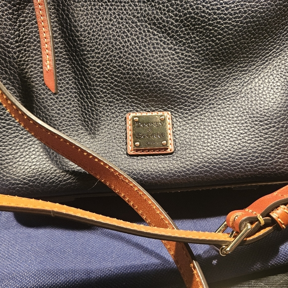 Dooney & Bourke Pebble Grain Zip  Midnight Blue Color Crossbody - Picture 3 of 10